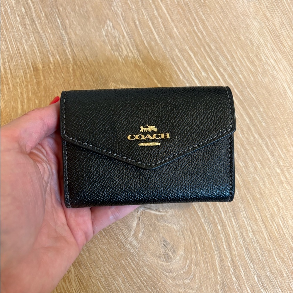 NWT Coach Card Flap Case CH487